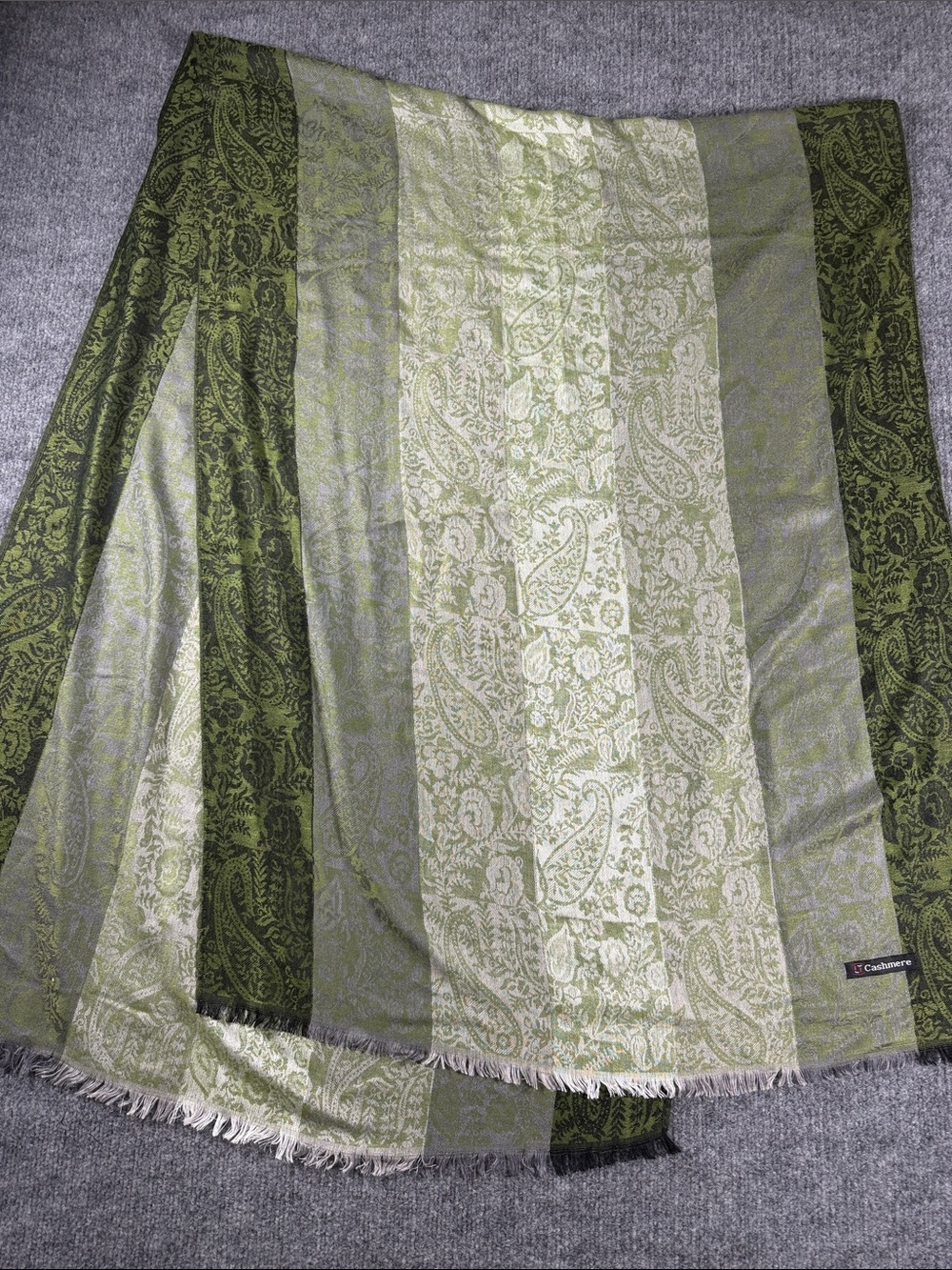 LT Cashmere GREEN PRINT SCARF, WRAP